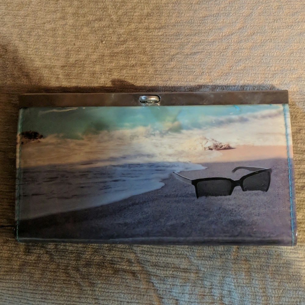 Rue 21 wallet